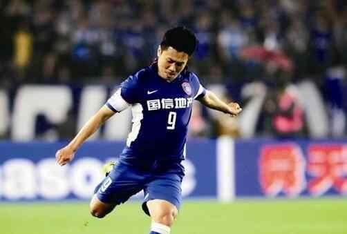 陆博飞哭诉:江苏队解散 上百号球员需重新找出路